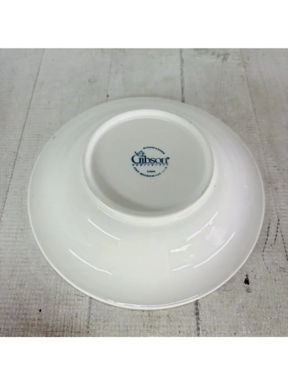 Gibson FRUIT Embossed Fruit Leaves White Shades Rim Coupe Soup Bowls Set of 5